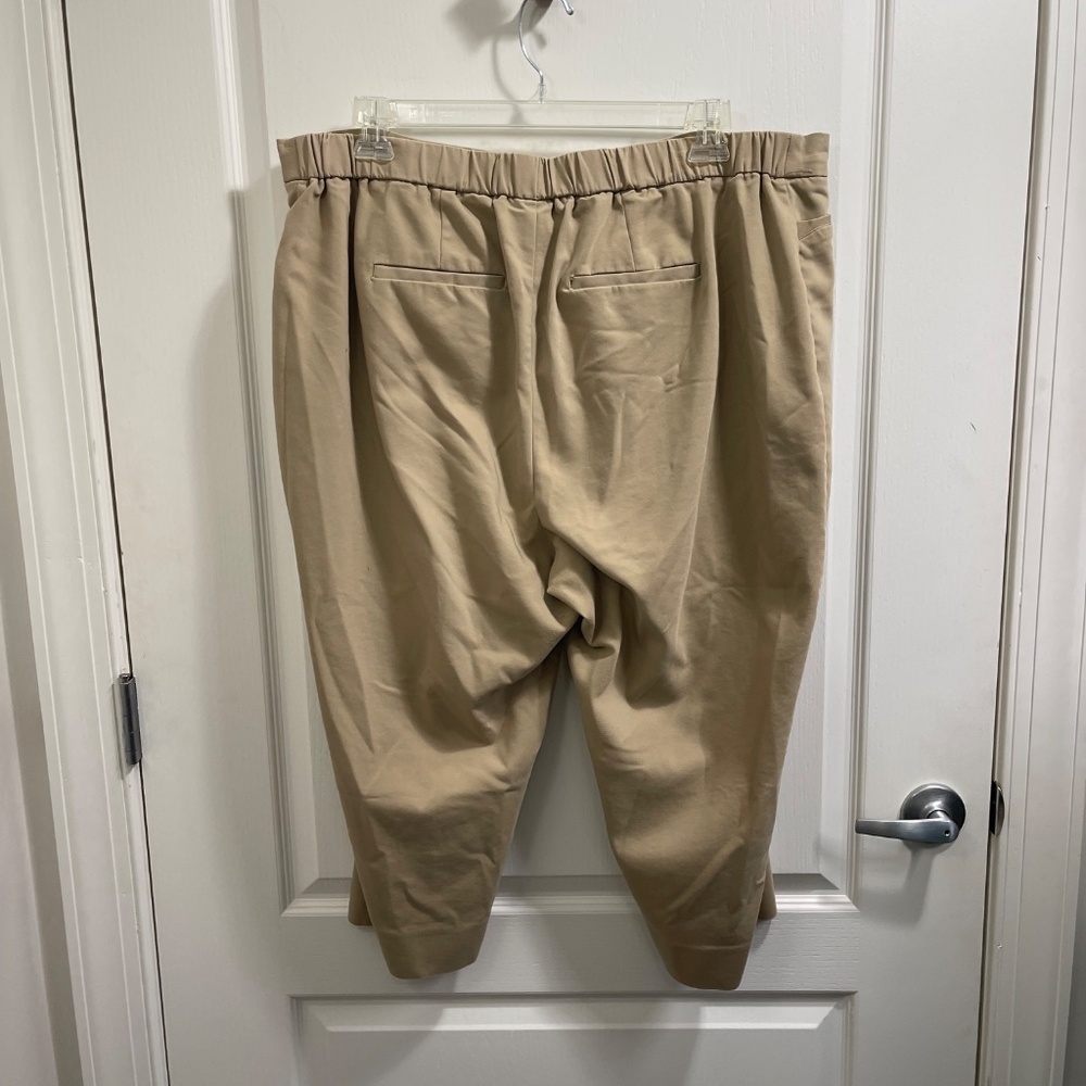 Catherines Women's Plus Size 24W Beige Khaki Cropped Pants Elastic Waistband - Picture 6 of 7